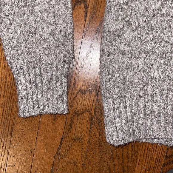 Old Navy Quarter Zip - Picture 3 of 4